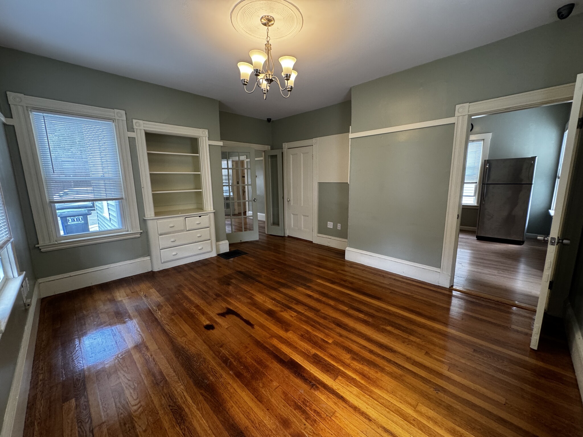 3 bed, 1.5 bath apartment for rent at 374 Highland Ave Unit SF, Davis Square — photo 5 of 25