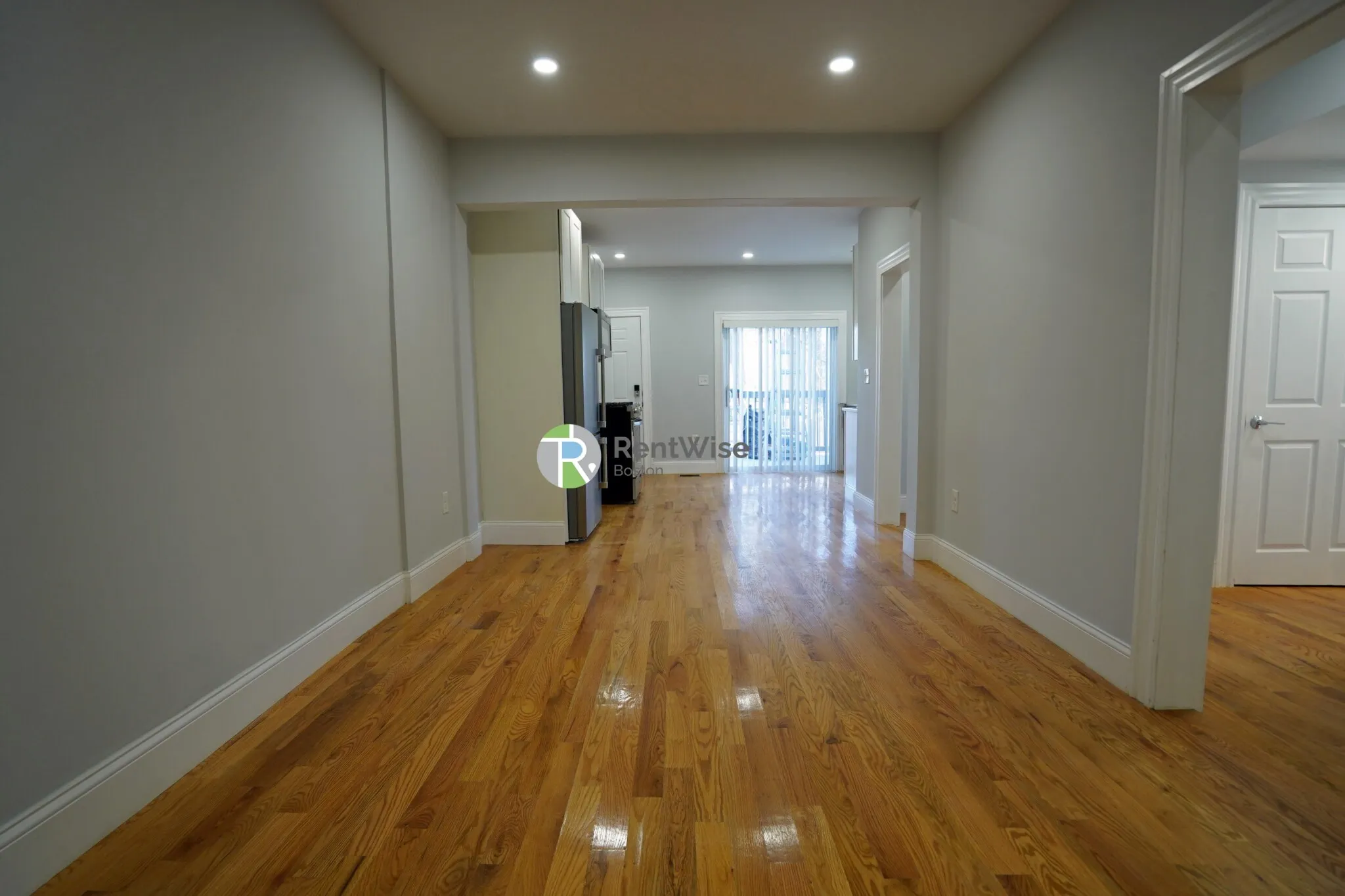 2 bed, 1 bath apartment for rent at 374 Oxford St Unit 2, Baldwin — photo 1 of 20