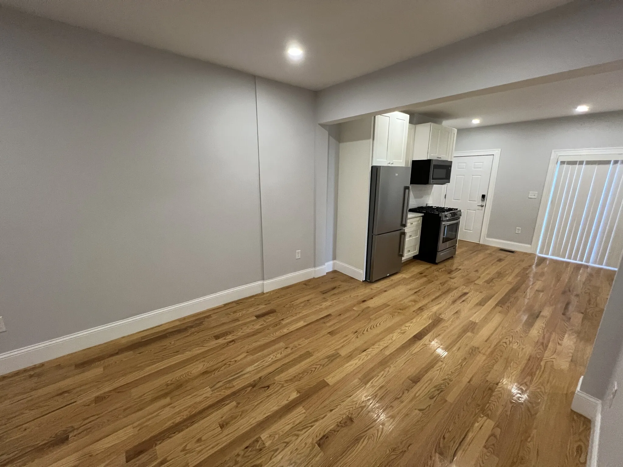 2 bed, 1 bath apartment for rent at 374 Oxford St Unit 2A, Baldwin — photo 7 of 19