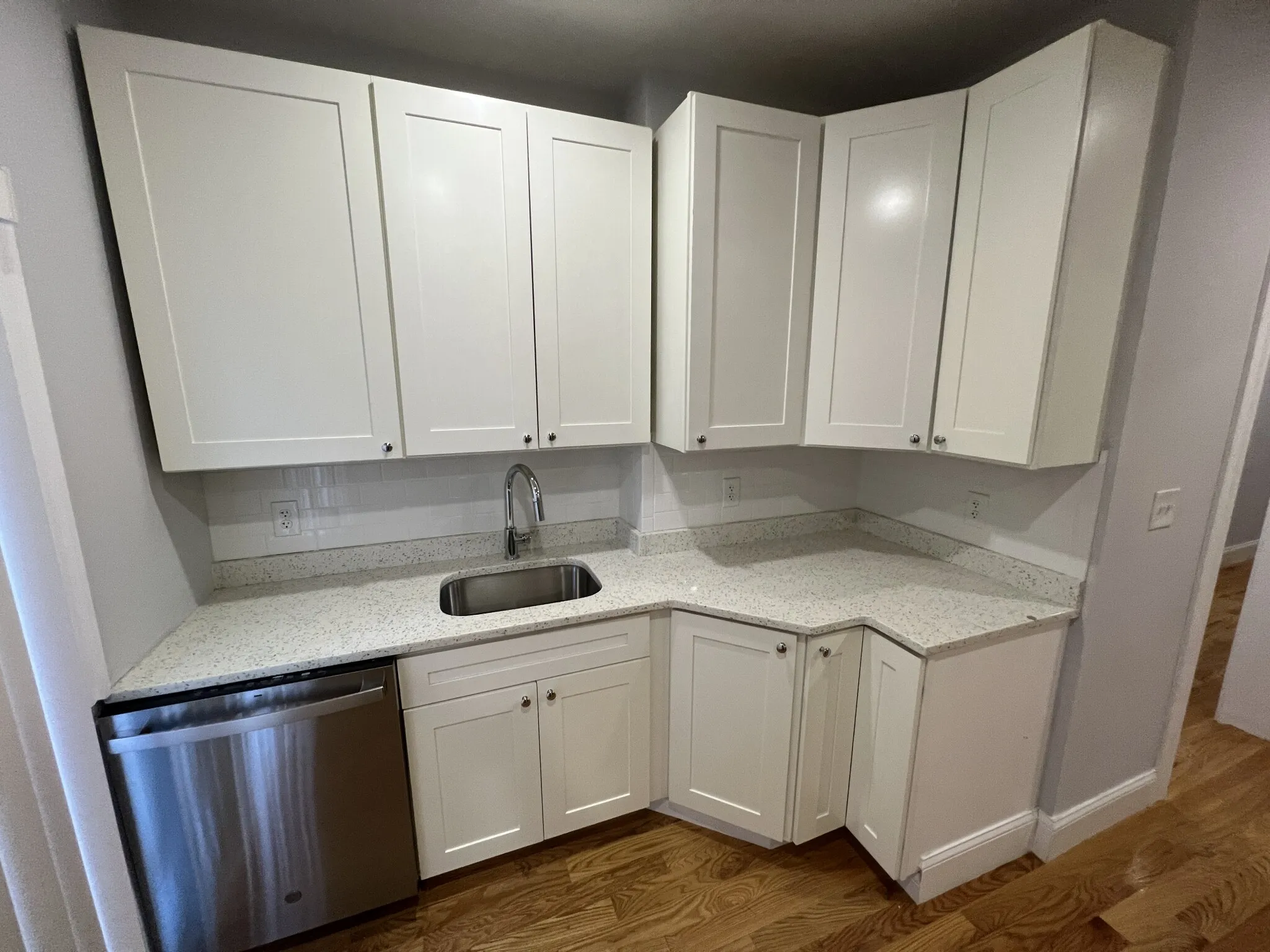 2 bed, 1 bath apartment for rent at 374 Oxford St Unit 2A, Baldwin — photo 10 of 19