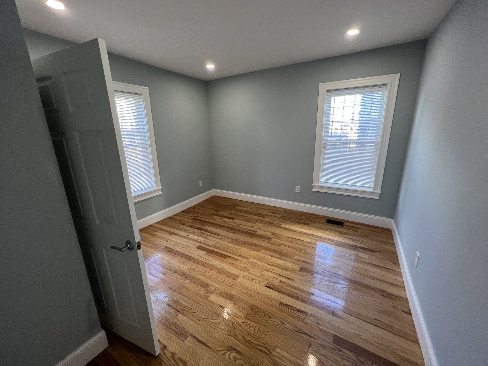 2 bed, 1 bath apartment for rent at 374 Oxford St Unit 2O, Baldwin — photo 24 of 32