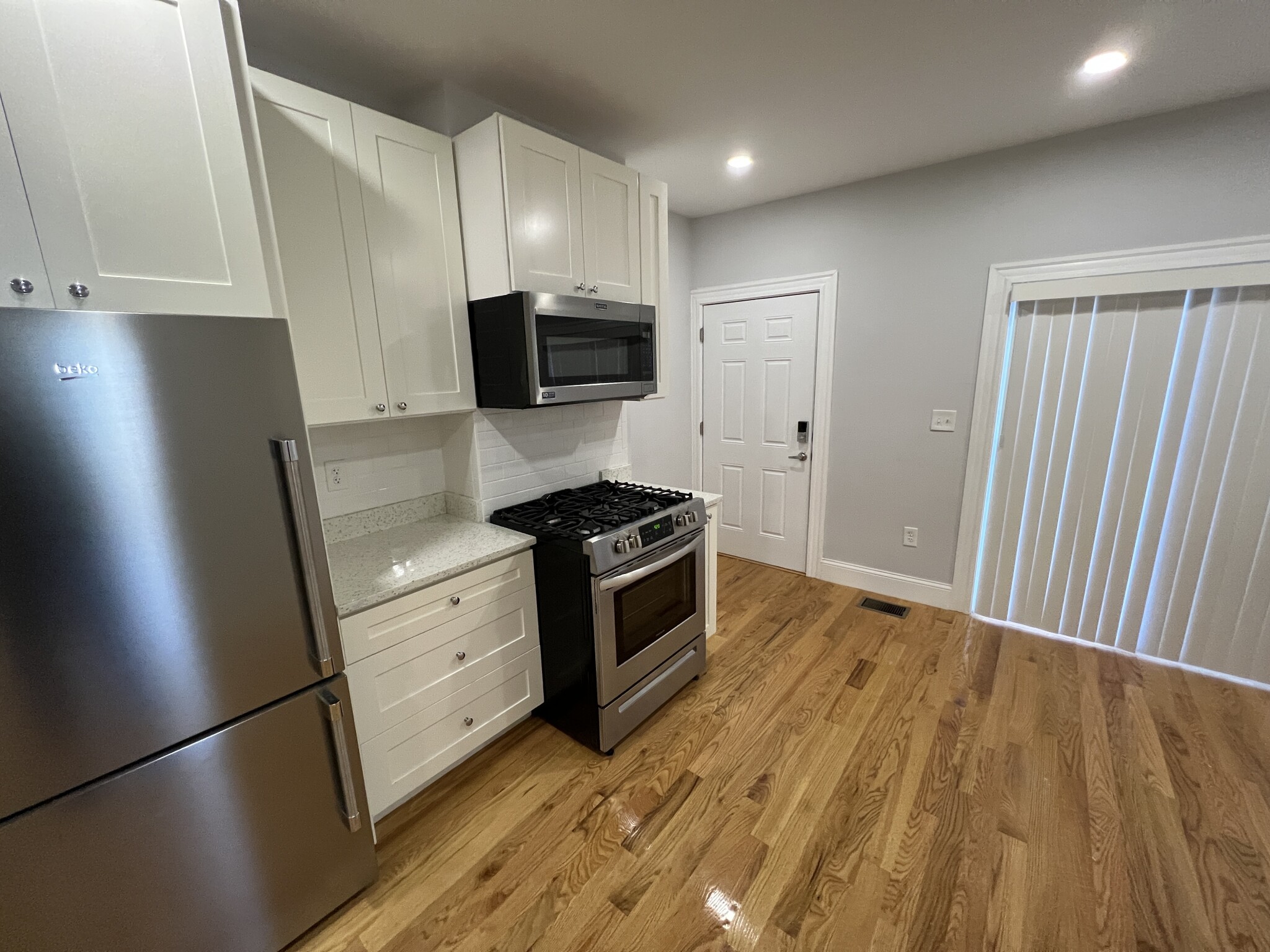 2 bed, 1 bath apartment for rent at 374 Oxford St Unit 2O, Baldwin — photo 22 of 32