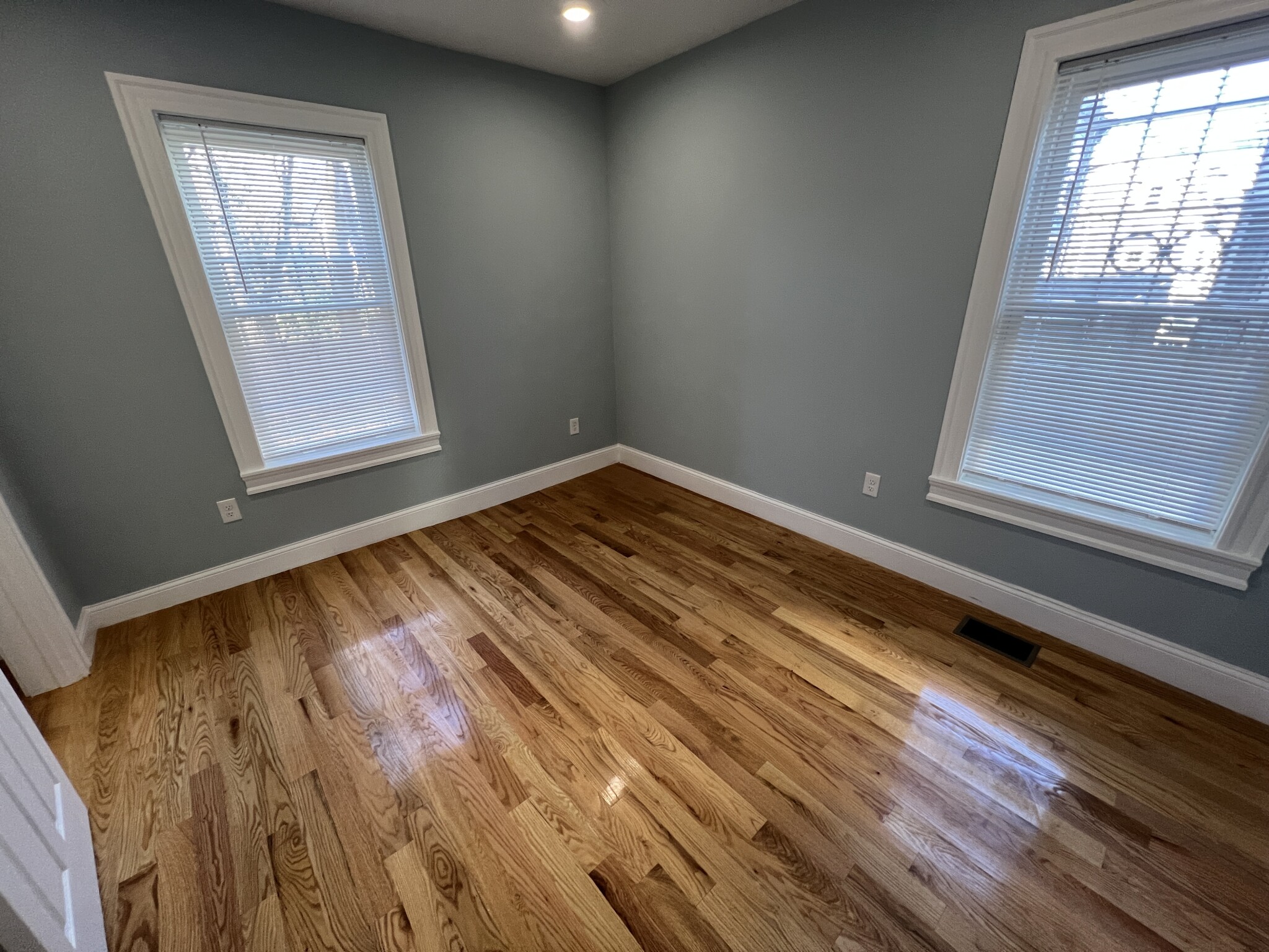 2 bed, 1 bath apartment for rent at 374 Oxford St Unit 2O, Baldwin — photo 25 of 32