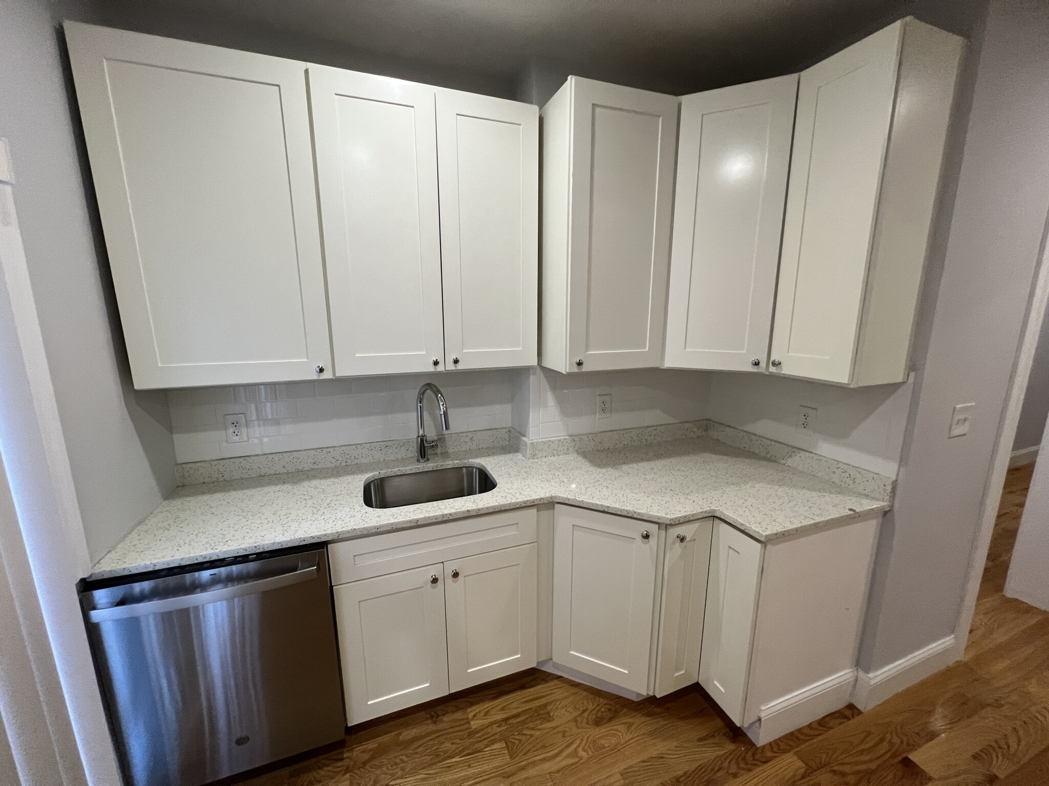 2 bed, 1 bath apartment for rent at 374 Oxford St Unit 2O, Baldwin — photo 21 of 32