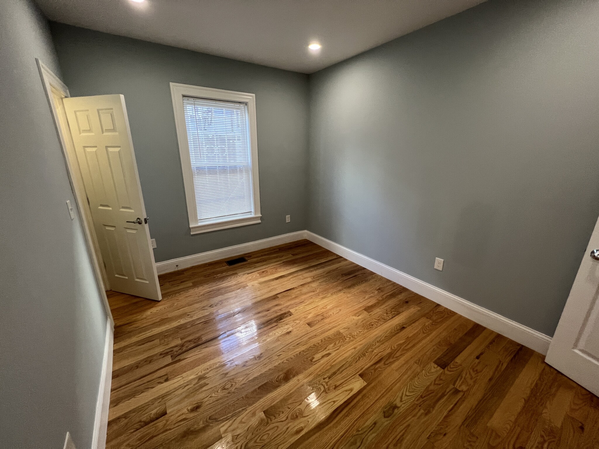 2 bed, 1 bath apartment for rent at 374 Oxford St Unit 2O, Baldwin — photo 12 of 32