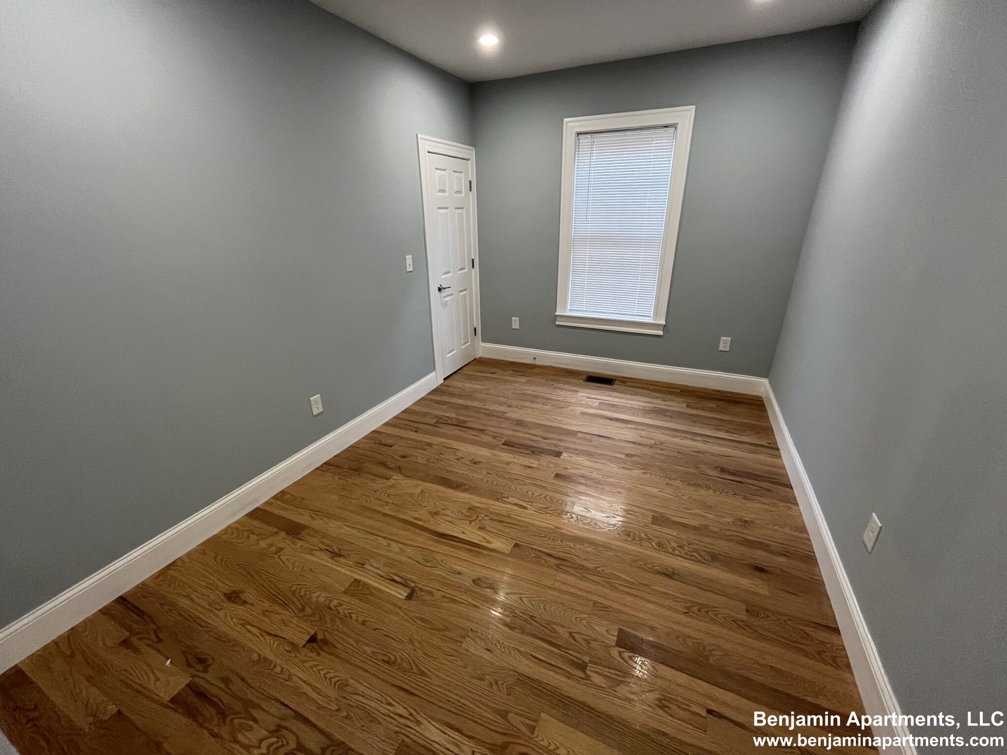 2 bed, 1 bath apartment for rent at 374 Oxford St Unit 2O, Baldwin — photo 7 of 32