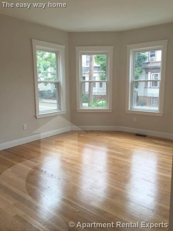 4 bed, 1 bath apartment for rent at 374 Prospect St Unit 1, Inman Square — photo 6 of 13