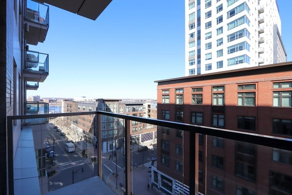 1 bed, 1 bath apartment for rent at 375 Canal St Unit 608, Assembly Square — photo 3 of 21