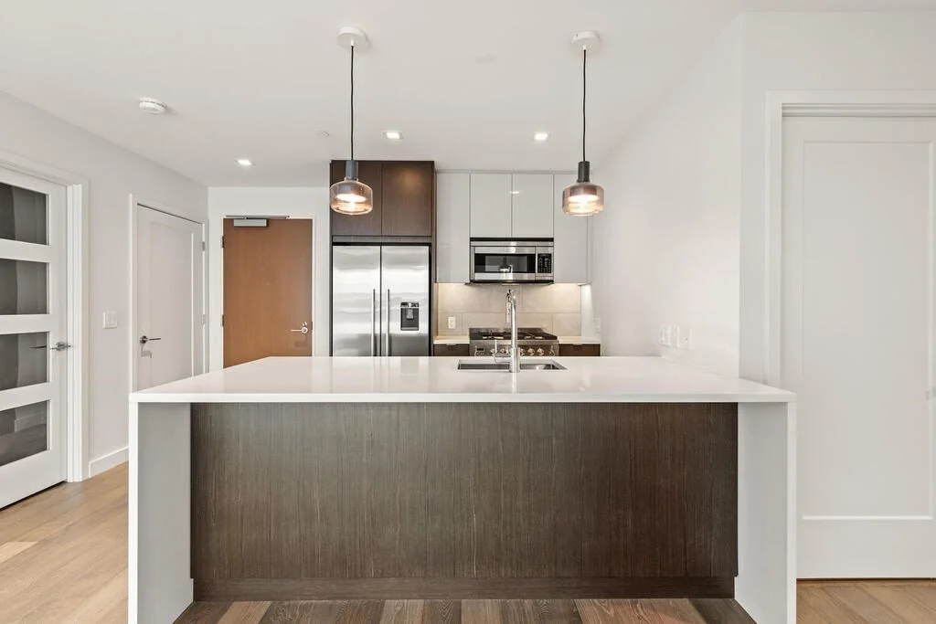 2 bed, 1 bath apartment for rent at 375 Canal St Unit 7-03, Assembly Square — photo 2 of 13