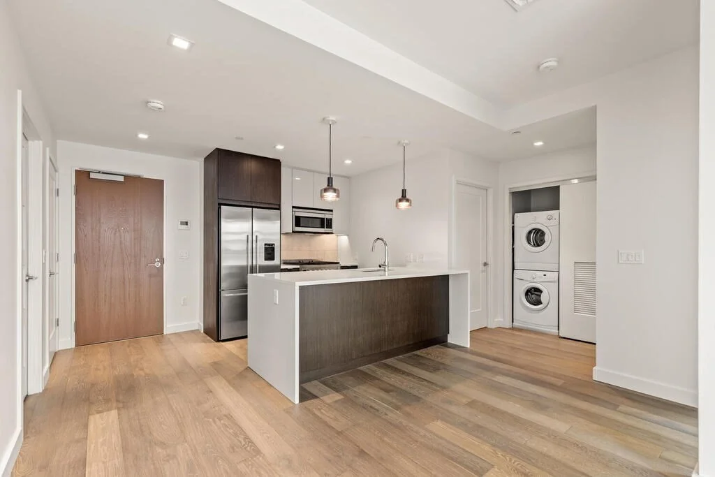 2 bed, 1 bath apartment for rent at 375 Canal St Unit 7-03, Assembly Square — photo 4 of 13