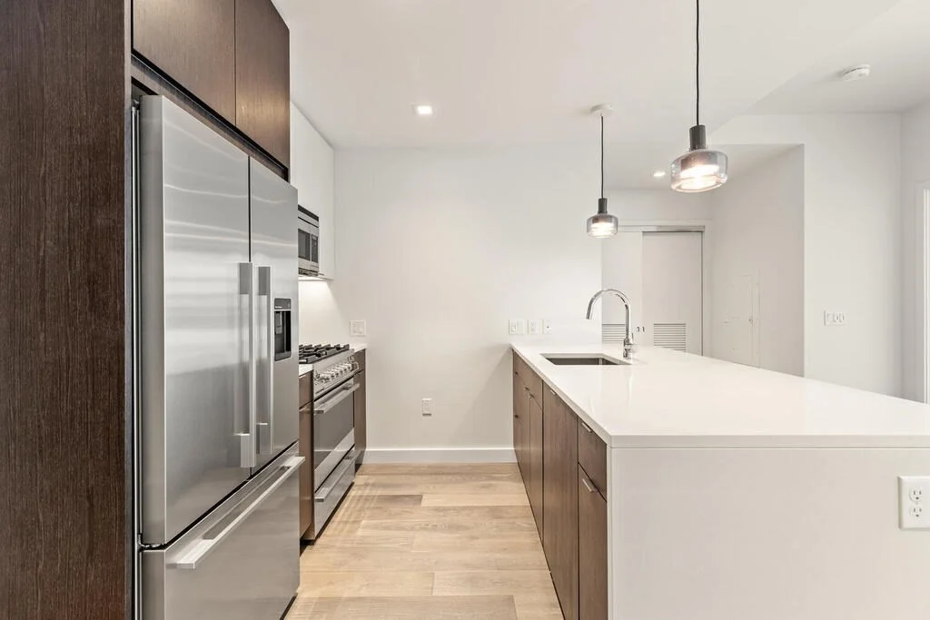 2 bed, 1 bath apartment for rent at 375 Canal St Unit 7-03, Assembly Square — photo 3 of 13