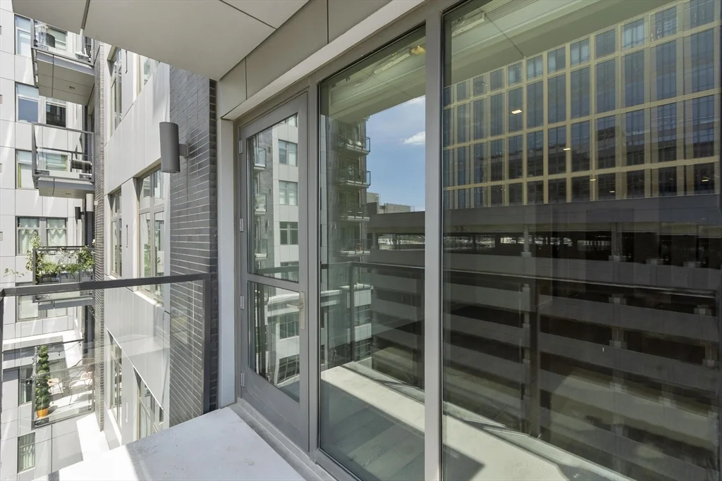 2 bed, 1 bath apartment for rent at 375 Canal St Unit 703PR, Assembly Square — photo 19 of 40