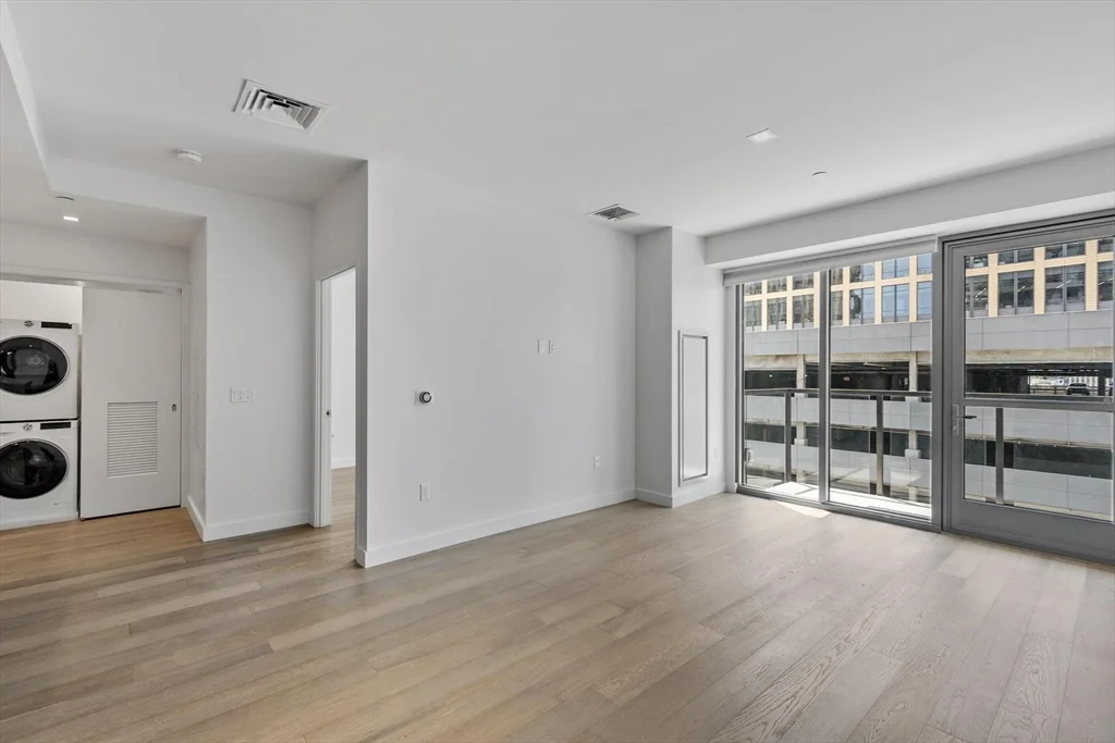 2 bed, 1 bath apartment for rent at 375 Canal St Unit 703PR, Assembly Square — photo 2 of 40