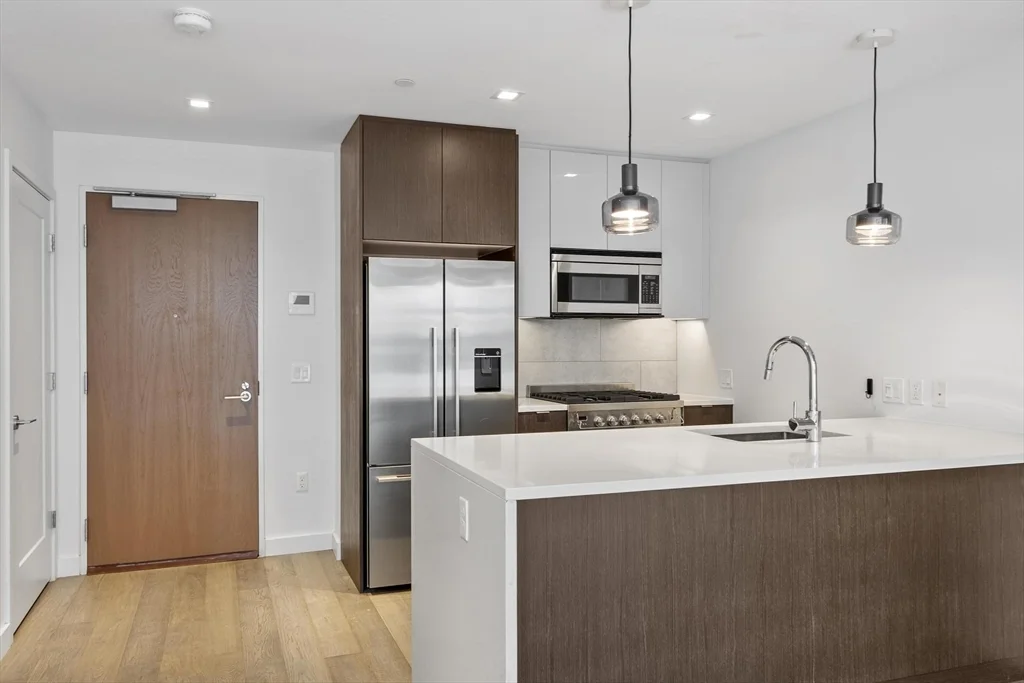 2 bed, 1 bath apartment for rent at 375 Canal St Unit 703PR, Assembly Square — photo 4 of 40