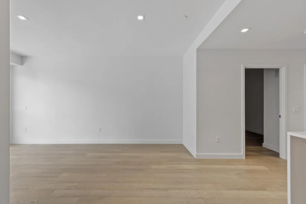 2 bed, 1 bath apartment for rent at 375 Canal St Unit 703R, Assembly Square — photo 9 of 40