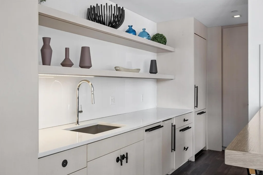 2 bed, 1 bath apartment for rent at 375 Canal St Unit 703R, Assembly Square — photo 35 of 40