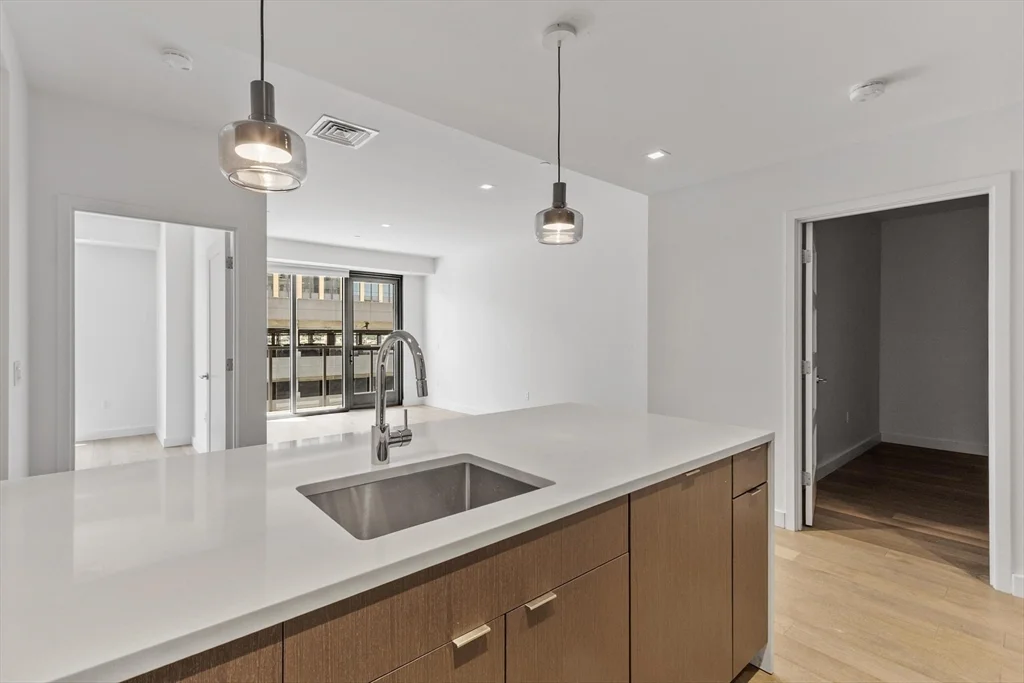2 bed, 1 bath apartment for rent at 375 Canal St Unit 703R, Assembly Square — photo 8 of 40