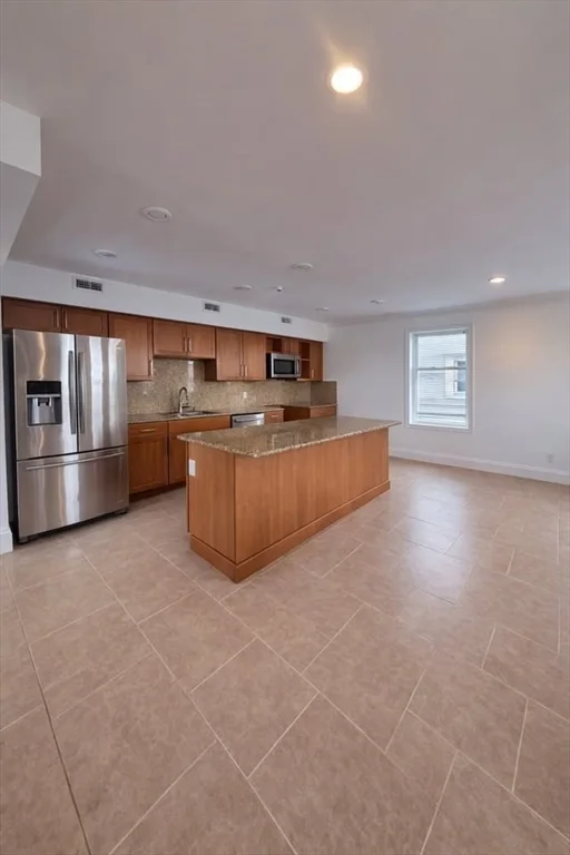 4 bed, 1 bath apartment for rent at 375 Crescent Ave Unit 2, Chelsea — photo 2 of 19