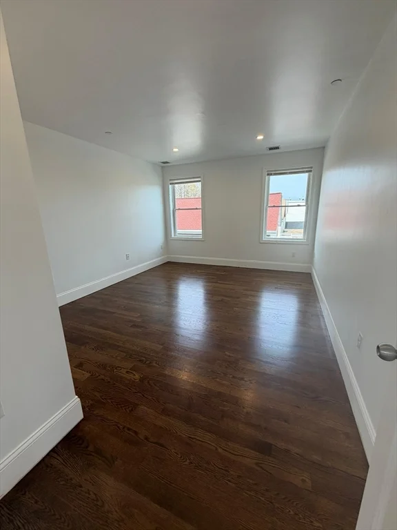 2 bed, 1 bath apartment for rent at 375 Crescent Unit 3a, Chelsea — photo 5 of 13