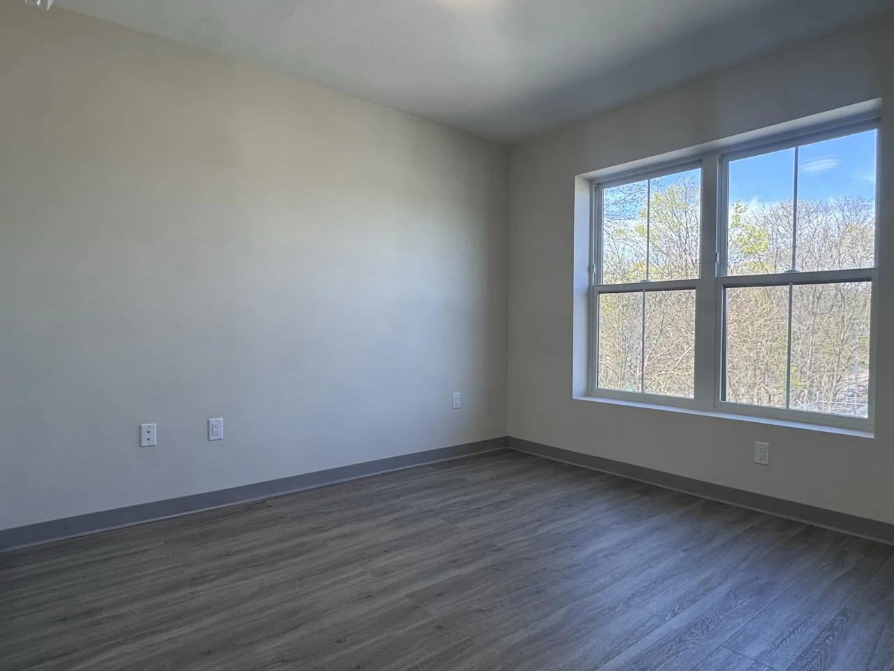 2 bed, 1 bath apartment for rent at 375 Cummins Highway Unit 204, Hyde Park — photo 4 of 13