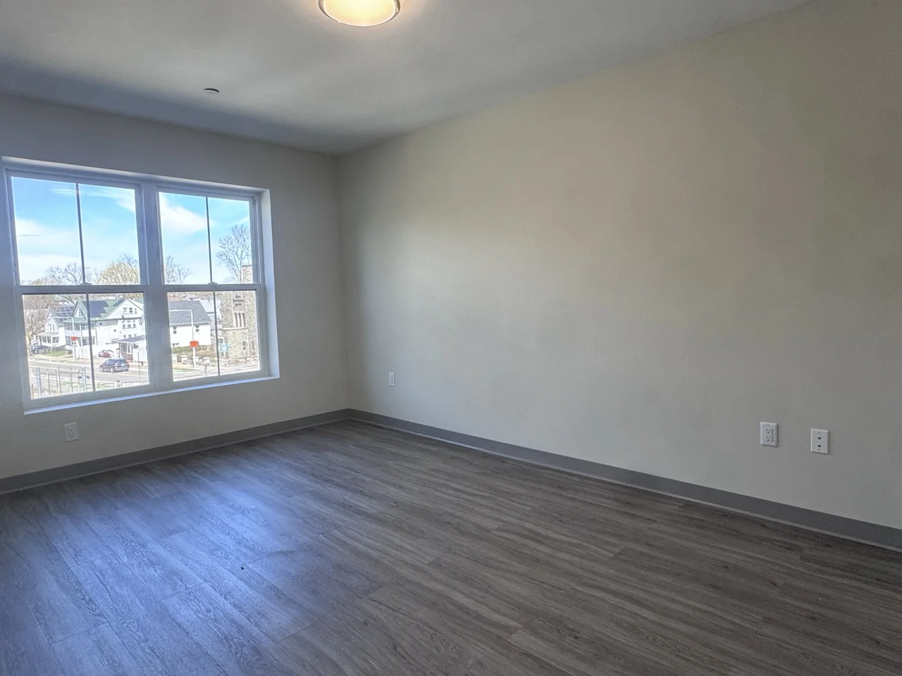 2 bed, 1 bath apartment for rent at 375 Cummins Highway Unit 204, Hyde Park — photo 7 of 13