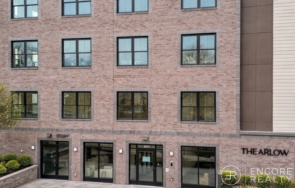 2 bed, 1 bath apartment for rent at 375 Cummins Highway Unit 375-202, Hyde Park — photo 20 of 21