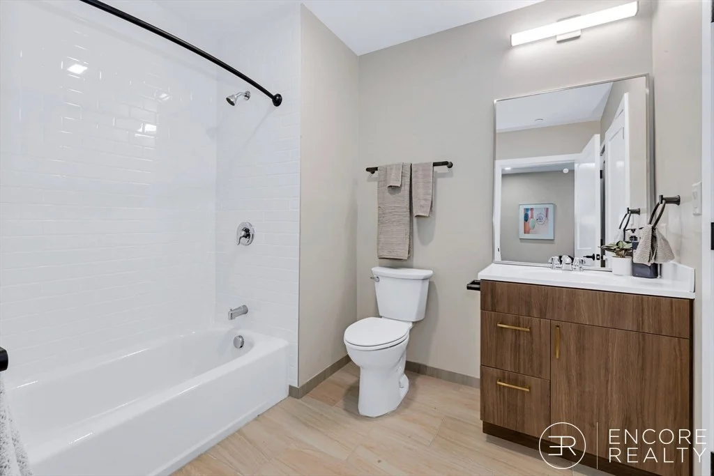 2 bed, 1 bath apartment for rent at 375 Cummins Hwy Unit 303, Roslindale — photo 12 of 19