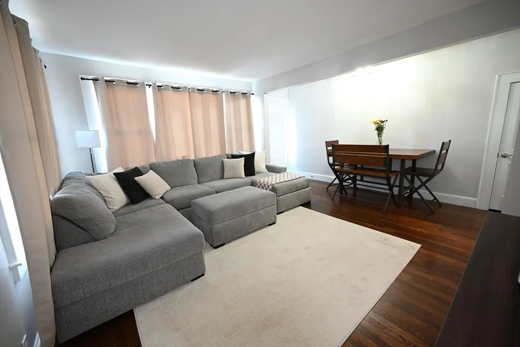 2 bed, 1 bath apartment for rent at 375 East Merrimack St Unit 1, Lowell — photo 11 of 17