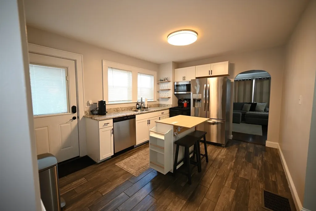 2 bed, 1 bath apartment for rent at 375 East Merrimack St Unit 1, Lowell — photo 8 of 17