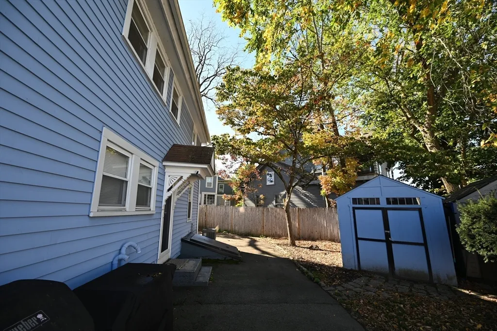 2 bed, 1 bath apartment for rent at 375 East Merrimack St Unit 1, Lowell — photo 7 of 17