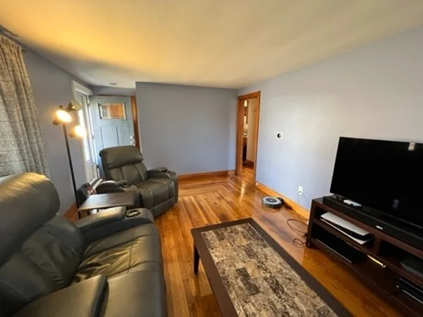 4 bed, 1 bath apartment for rent at 375 Elm St, Braintree — photo 16 of 31