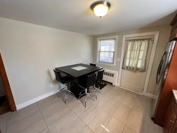 4 bed, 1 bath apartment for rent at 375 Elm St, Braintree — photo 7 of 31