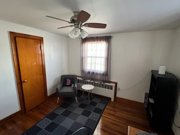 4 bed, 1 bath apartment for rent at 375 Elm St, Braintree — photo 13 of 31