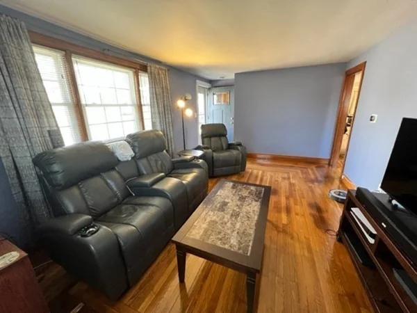 4 bed, 1 bath apartment for rent at 375 Elm St, Braintree — photo 19 of 31