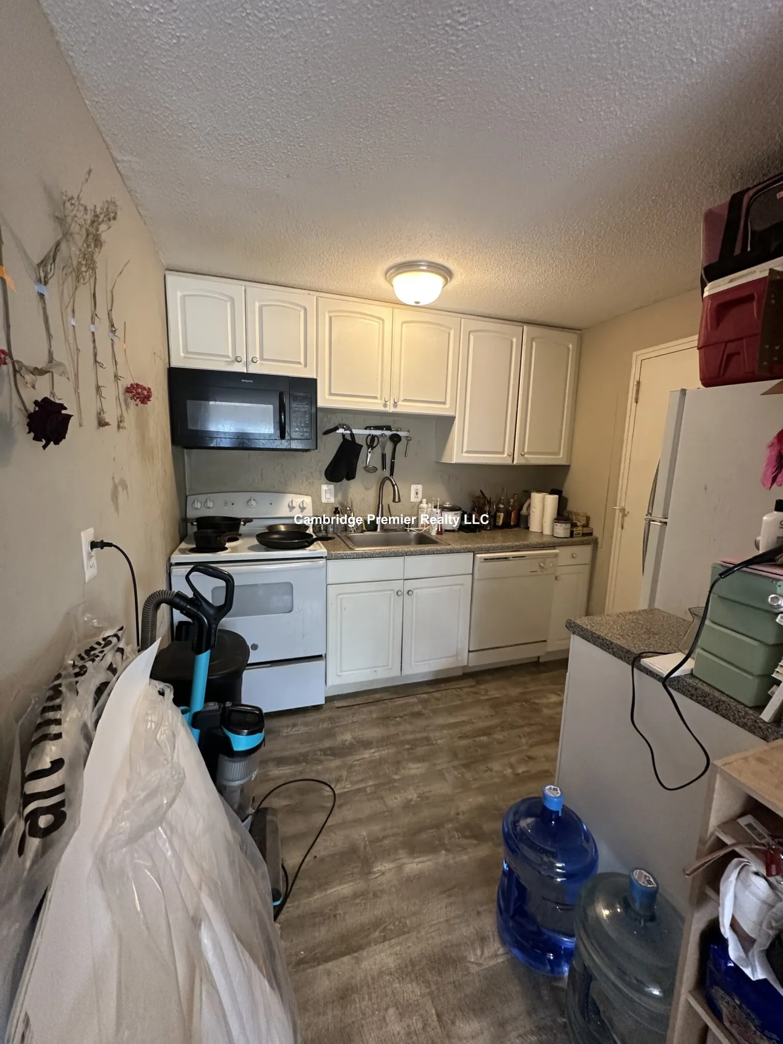 2 bed, 1 bath apartment for rent at 375 Harvard St Unit 20, Mid-Cambridge — photo 4 of 29