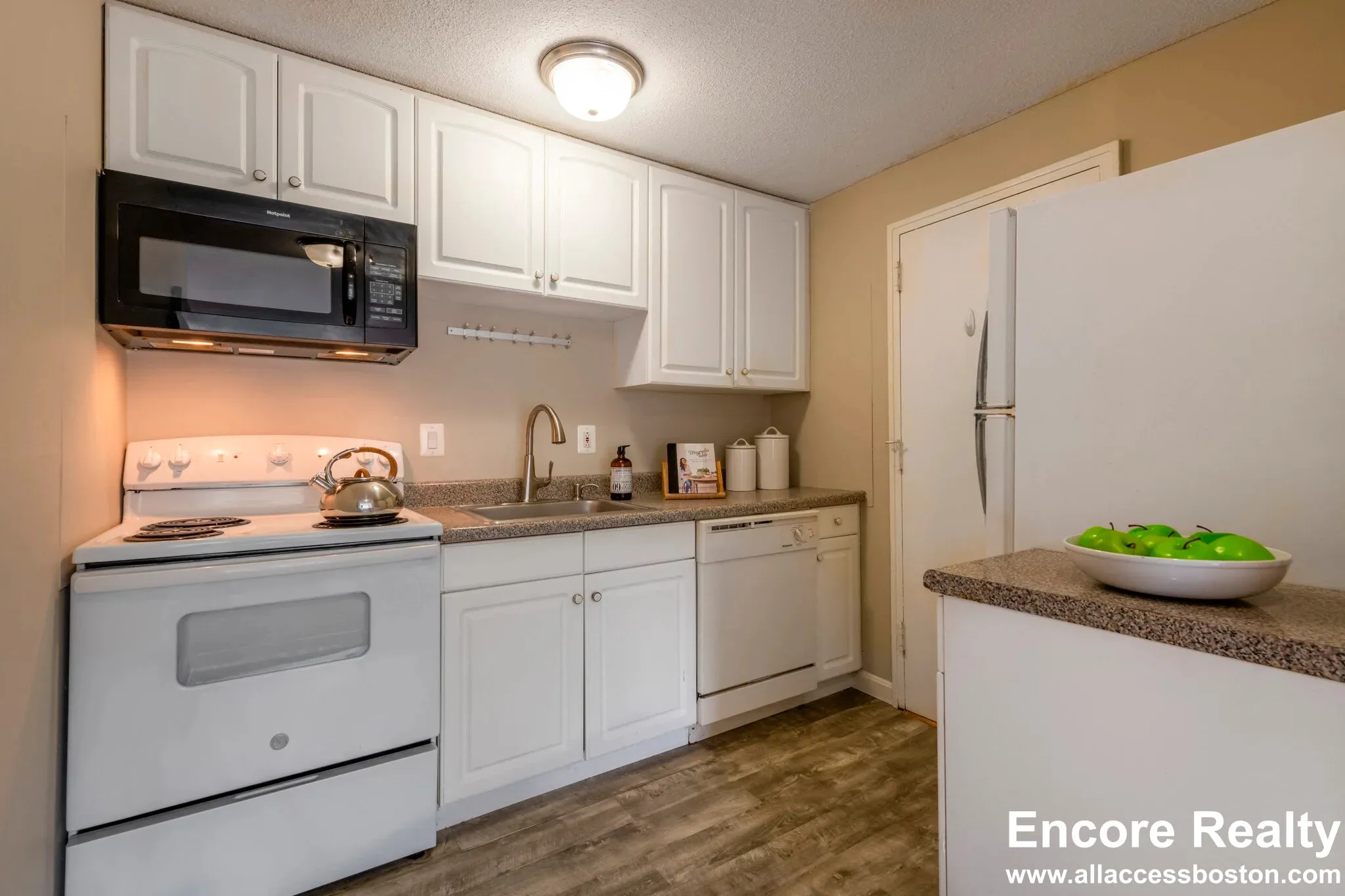 2 bed, 1 bath apartment for rent at 375 Harvard St Unit 25A, Mid-Cambridge — photo 3 of 8