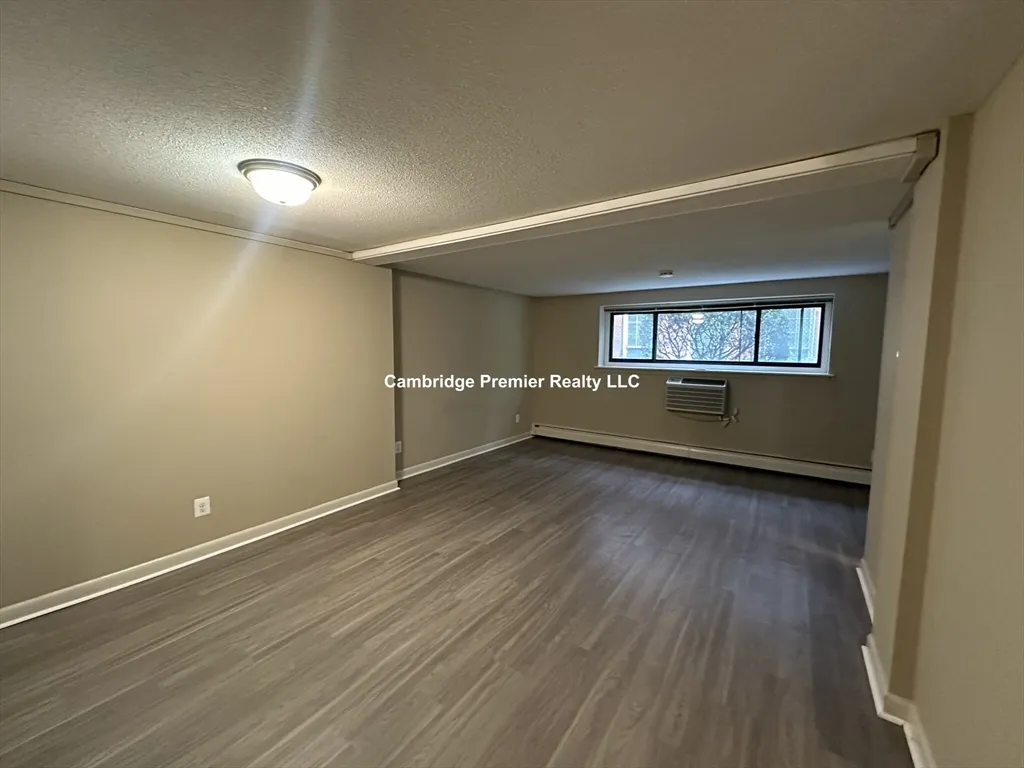 1 bed, 1 bath apartment for rent at 375 Harvard St Unit 3, Mid-Cambridge — photo 4 of 14