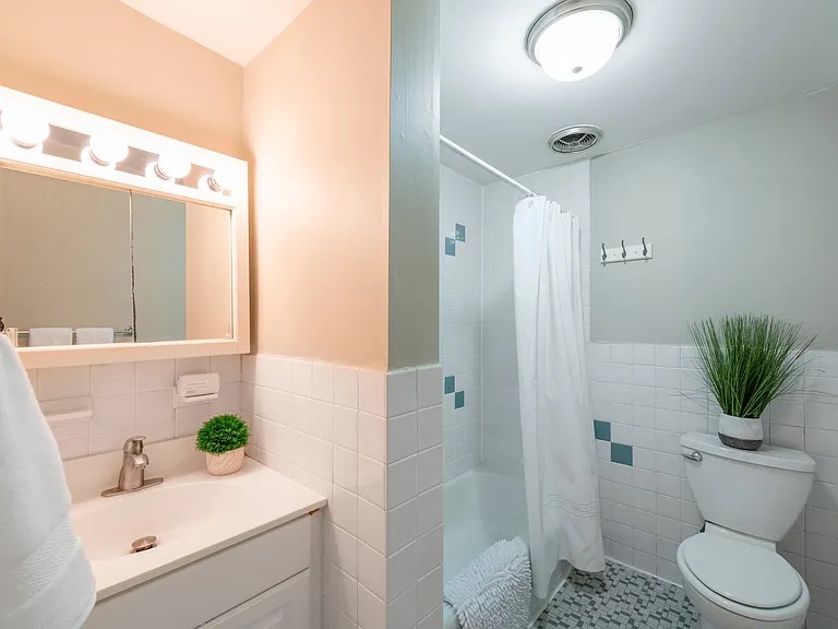1 bed, 1 bath apartment for rent at 375 Harvard St Unit 4A, Mid-Cambridge — photo 7 of 10