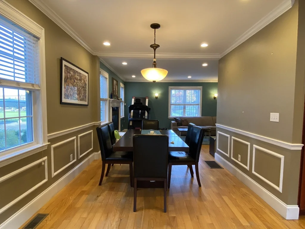 3 bed, 2 bath apartment for rent at 375 Lowell Ave Unit -, Newtonville — photo 7 of 20