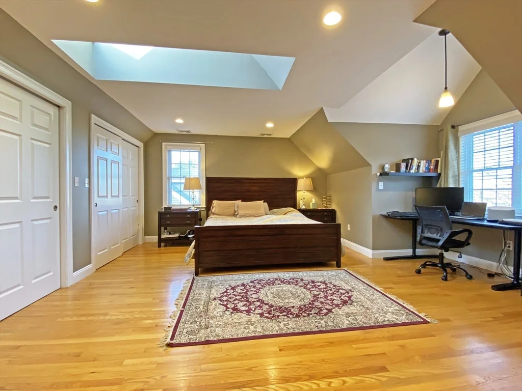 3 bed, 2 bath apartment for rent at 375 Lowell Ave Unit -, Newtonville — photo 11 of 20
