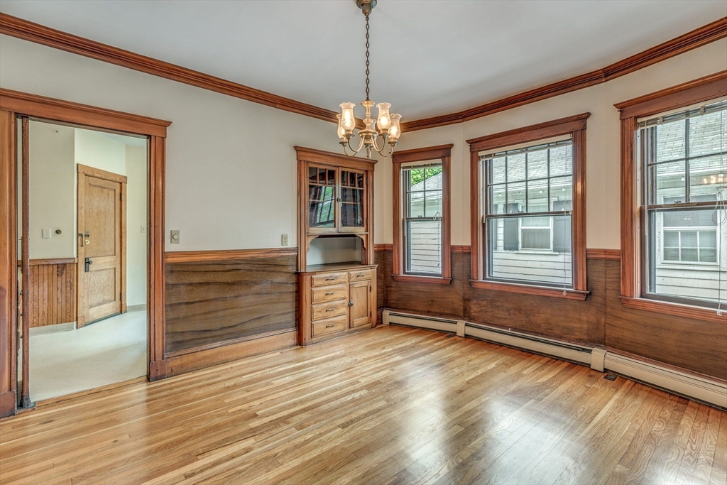 3 bed, 1 bath apartment for rent at 375 Mt Auburn St   Room For Rent Unit 2, West Cambridge — photo 1 of 26