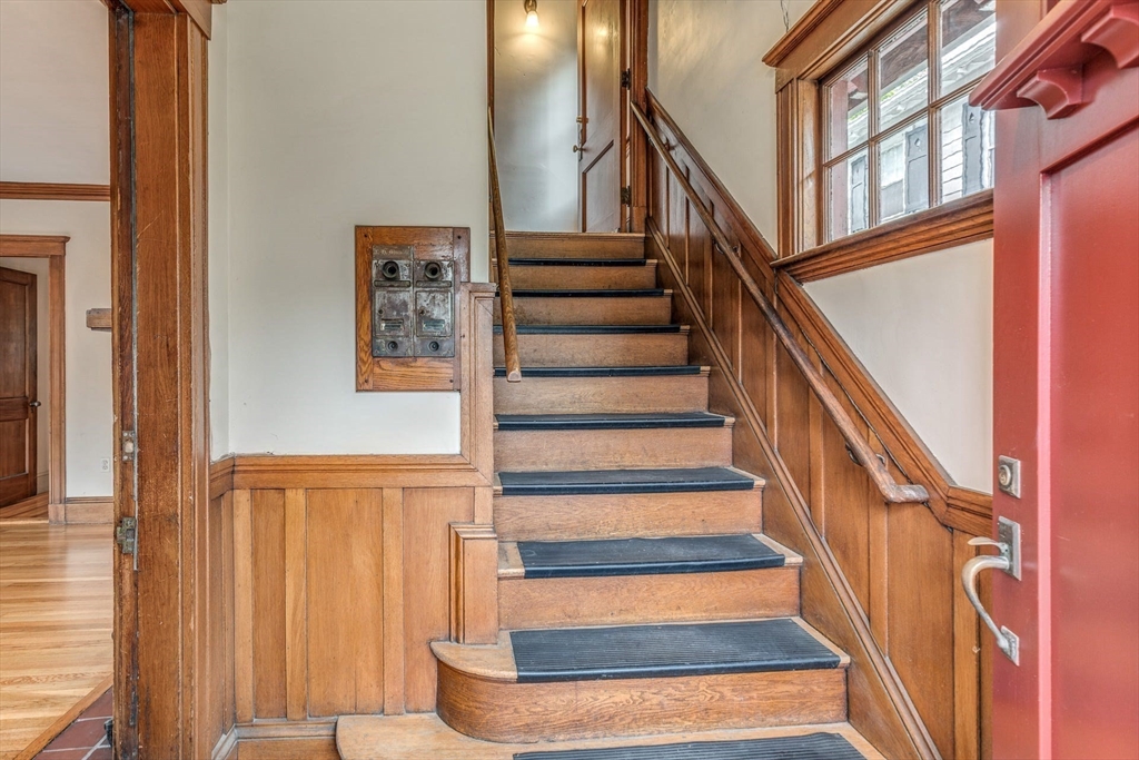 3 bed, 1 bath apartment for rent at 375 Mt Auburn St   Room For Rent Unit 2, West Cambridge — photo 19 of 26