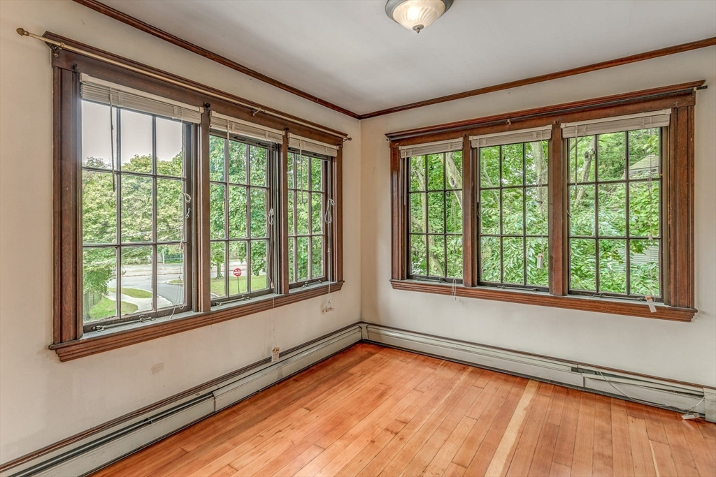 3 bed, 1 bath apartment for rent at 375 Mt Auburn St   Room For Rent Unit 2, West Cambridge — photo 7 of 26