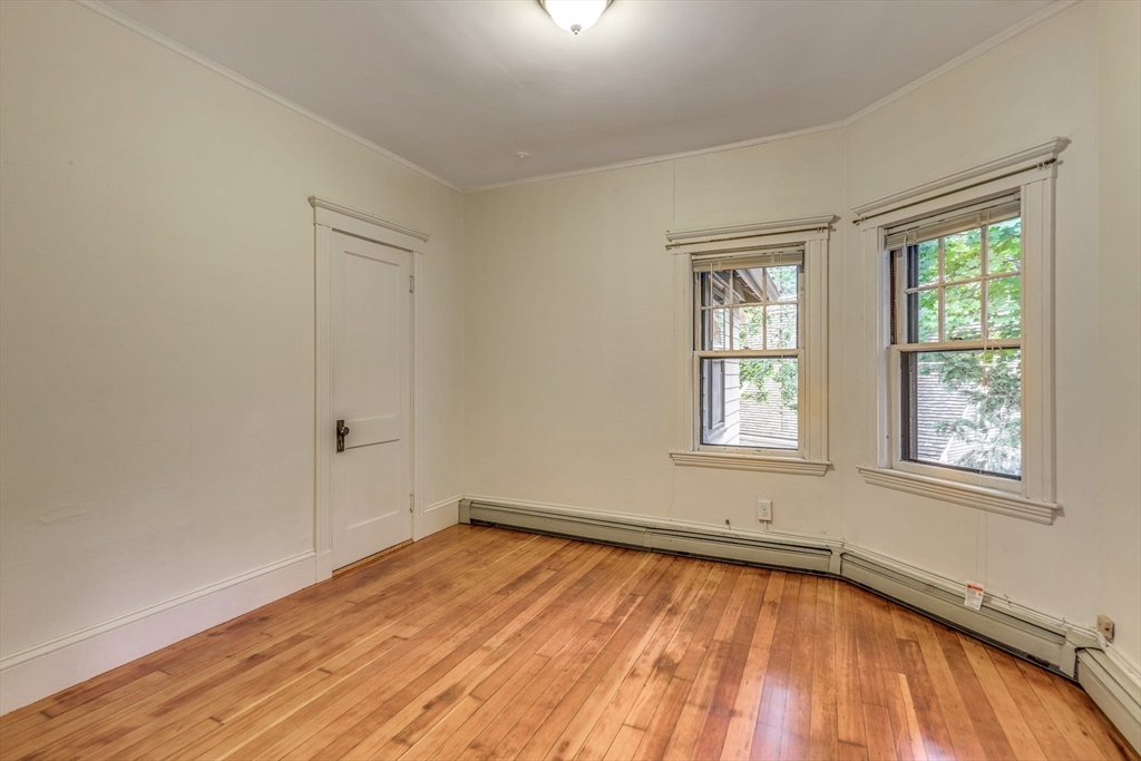 3 bed, 1 bath apartment for rent at 375 Mt Auburn St   Room For Rent Unit 2, West Cambridge — photo 15 of 26