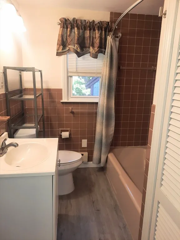 1 bed, 1 bath apartment for rent at 375 Plymouth St Unit 2, Middleboro — photo 5 of 8