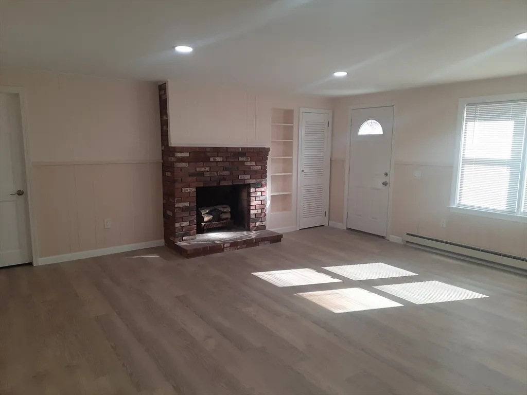 1 bed, 1 bath apartment for rent at 375 Plymouth St Unit 2, Middleboro — photo 8 of 8