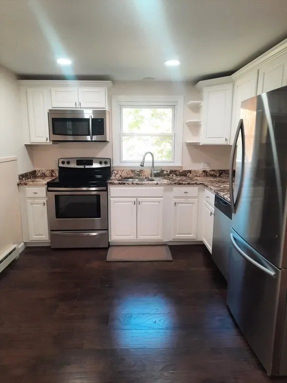 1 bed, 1 bath apartment for rent at 375 Plymouth St Unit 2, Middleboro — photo 3 of 8