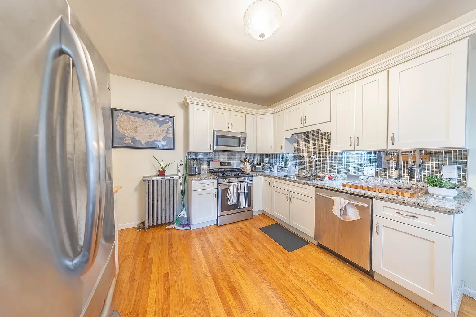 3 bed, 1 bath apartment for rent at 375 Prospect St Unit 1A, Wellington-Harrington — photo 1 of 14