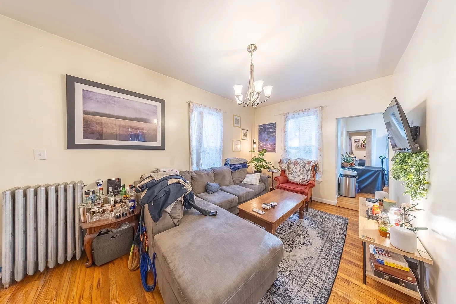 3 bed, 1 bath apartment for rent at 375 Prospect St Unit 1A, Wellington-Harrington — photo 4 of 14