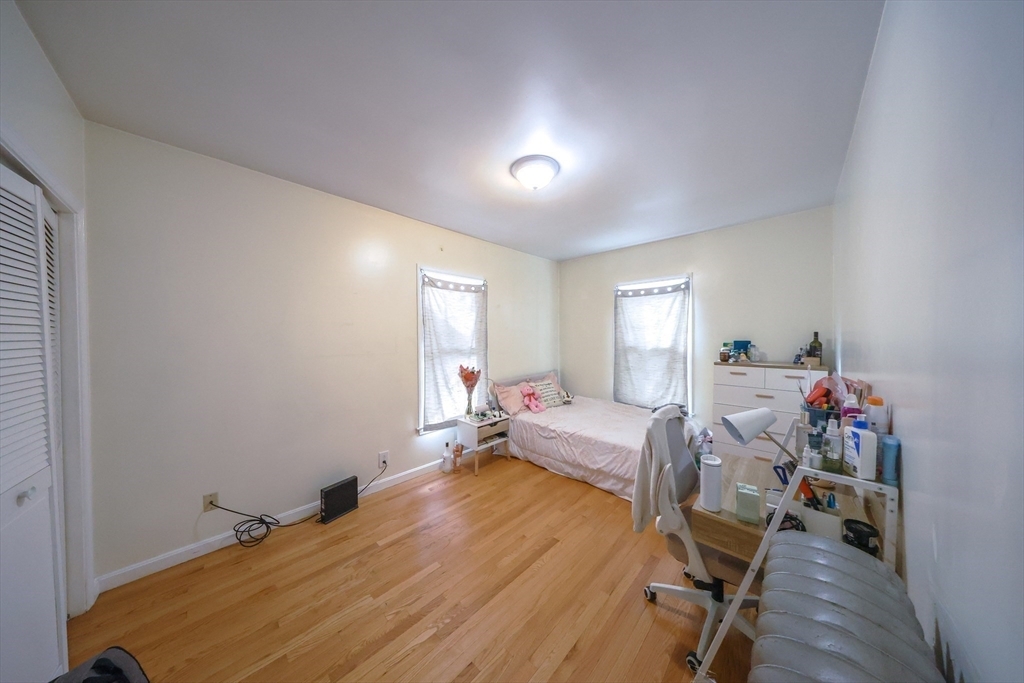 4 bed, 1 bath apartment for rent at 375 Prospect St Unit 2, Wellington-Harrington — photo 7 of 12